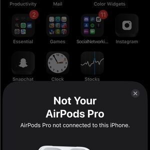 Apple AirPods Pro - Classic White